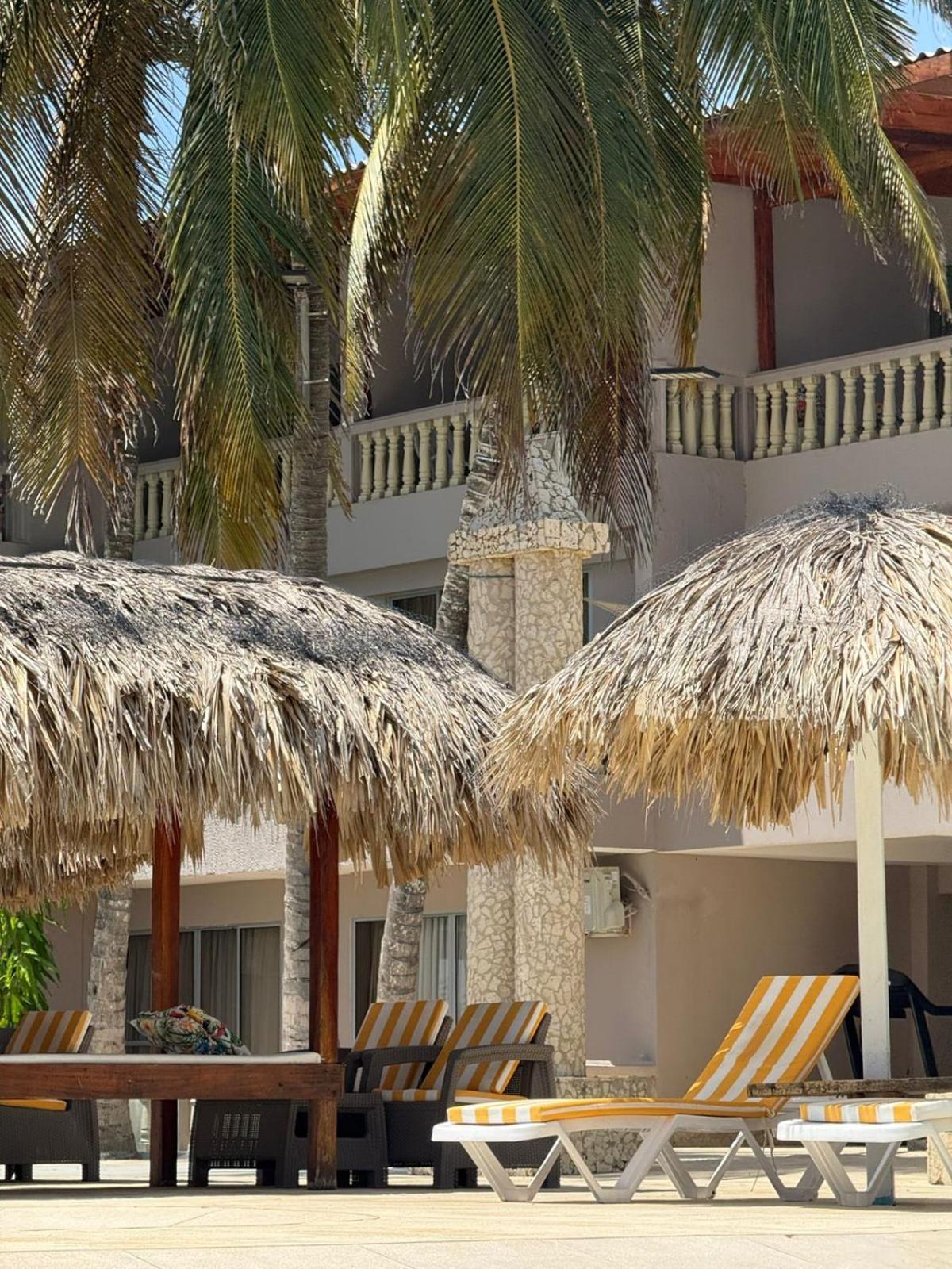 Playa Palmeras Beach Resort Cartagena Exteriör bild