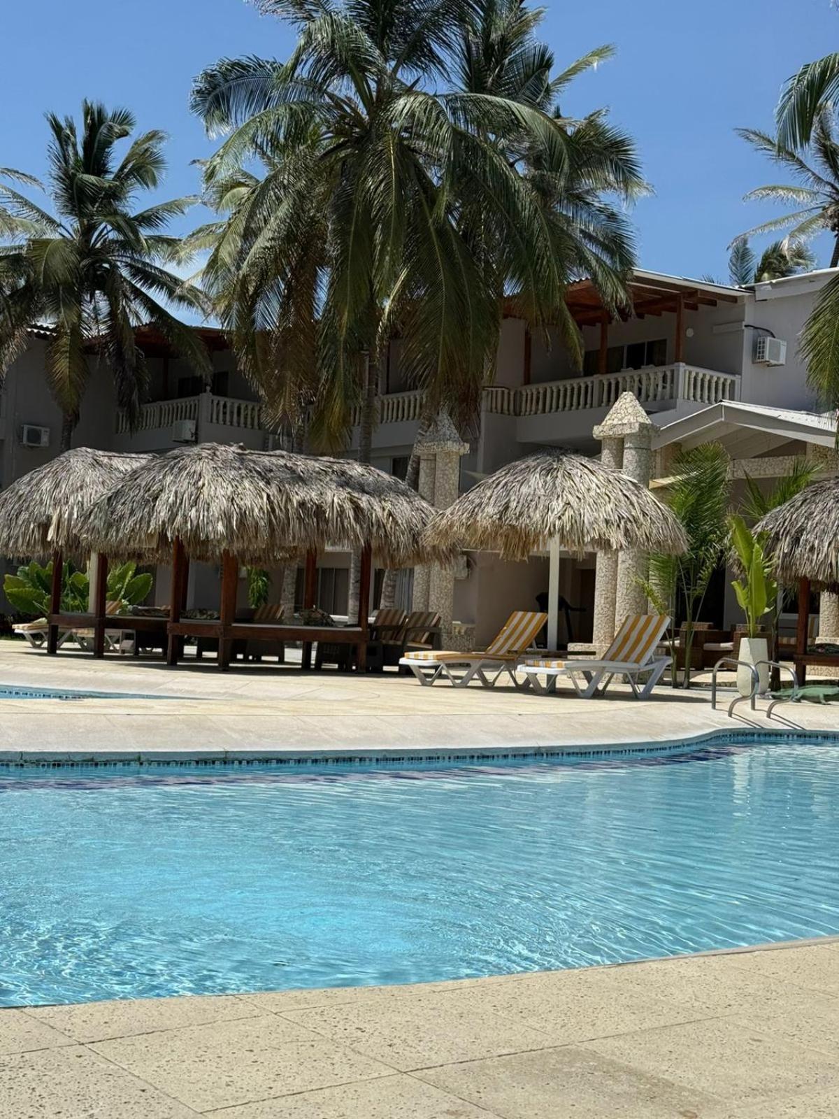 Playa Palmeras Beach Resort Cartagena Exteriör bild